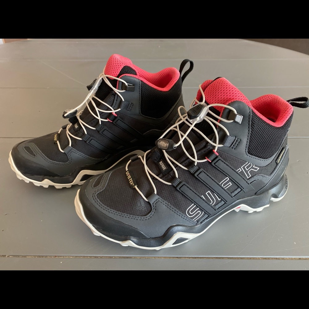 *NEW* ADIDAS HIKING SHOES